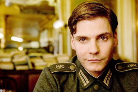 Daniel-Bruhl-Inglorious