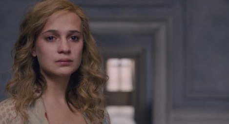 alicia_vikander_que_interpreta_a_la_esposa_del_pintor